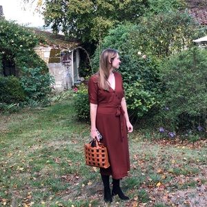 Meet your Posher, Cassandra